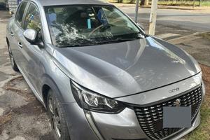 Peugeot 208 Active 1.5 tdi 75cv