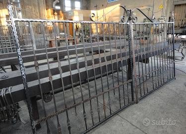 Cancello in ferro naturale di 355 x 173 h