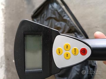 Odometro digitale a rotella 