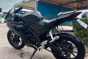 Yamaha yzf r125