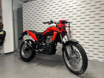 Beta Alp 4.0 Rosso con tris borse omaggio