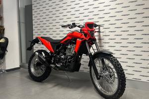 Beta Alp 4.0 Rosso con tris borse omaggio