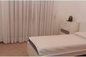 Camere in appartamento quartiere adriatico