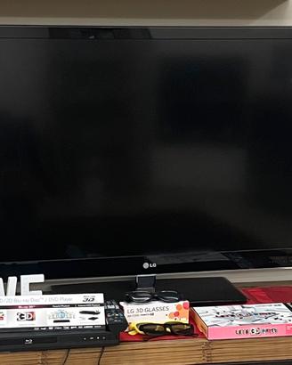 TV LG 47” 3D + Blu-ray 3D + 19 occhiali