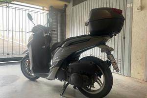 Yamaha Xenter 125