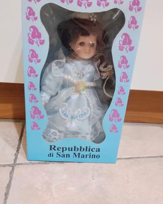 Bambola di porcellana rep di san marino 