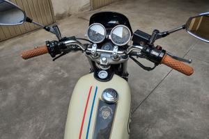 YAMAHA SR400