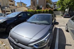 Hyundai i20 1,2 benzina 84cv