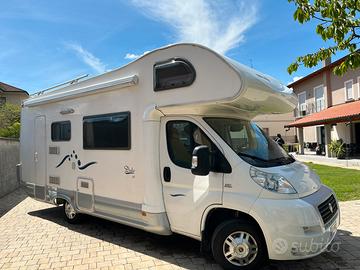 Camper 7 posti dormire, 6 omologati in marcia