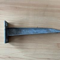 Staffe zincate per mensole o canaline cavi