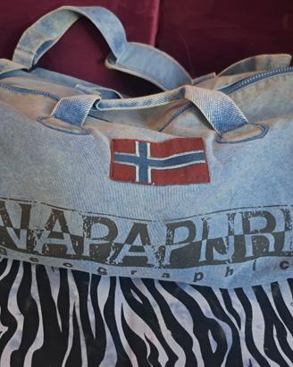 Borsa Napapjiri