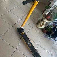 Monopattino Elettrico 