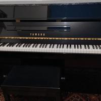 pianoforte YAMAHA C108