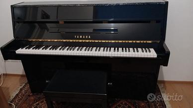pianoforte YAMAHA C108