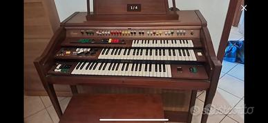 Organo Yamaha D40