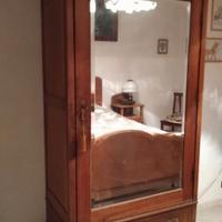 Armadio d'antiquariato