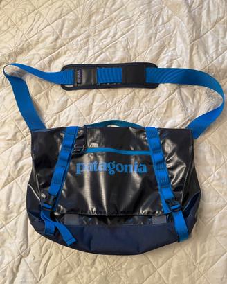 Patagonia Black Hole Messenger 24L Borsa