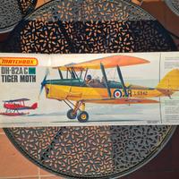 Kit MATCHBOX  DH-82 Tiger Moth 1:32