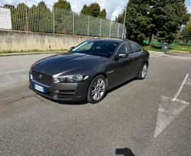 Jaguar XE 2.0 D Turbo aut. Pure