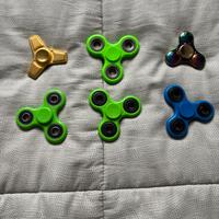 6 fidget spinner (Vendibili anche singolarmente)