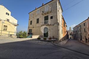 CASA INDIPENDENTE A RIPALIMOSANI