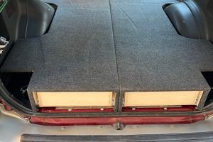 Allestimento viaggio per auto o fuoristrada