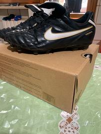 Scarpe da calcio Nike Tiempo