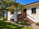 villa-di-200-m²-con-piu-di-5-locali-e-box-auto-a-m