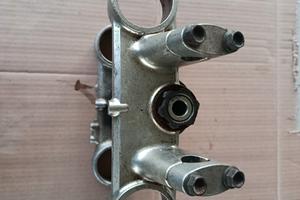 piastre forcella Suzuki RM 125.    250    89   92.