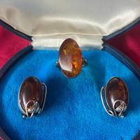Set di ambra e argento