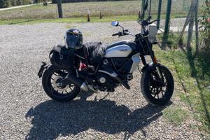 Ducati Scrambler Icon Dark