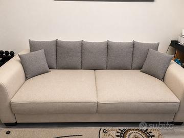 Divani per arredamento casa
