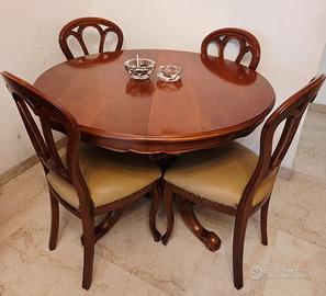 Tavolo e sedie sala da pranzo