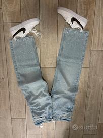 pantaloni