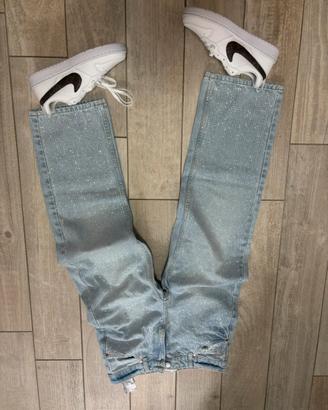 pantaloni