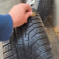  4 pneumatici invernali 215/60 R16 + cerchi
