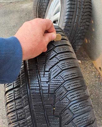  4 pneumatici invernali 215/60 R16 + cerchi