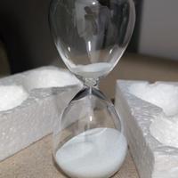 Clessidra di vetro nuova