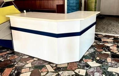 Bancone angolare  - banco cassa/reception