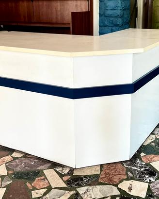 Bancone angolare  - banco cassa/reception