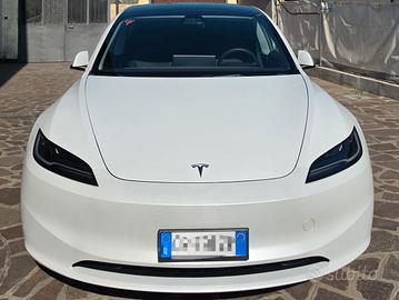 Tesla Model 3 Highland 