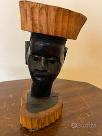 Testa africana intagliata