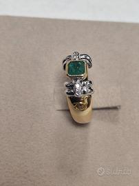 ANELLO SMERALDO E DIAMANTI RECARLO ORO GIALLO