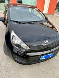 KIA Rio 3ª serie - 2012