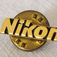 Spilla Nikon vintage
