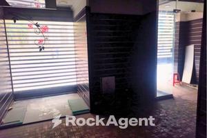 NEGOZIO DUE VETRINE ULTERIORMENTE AMPLIABILE VIA N