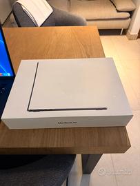 MacBook Air 15” M2 2023  SSD 256 GB Batteria 100%