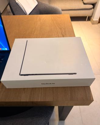 MacBook Air 15” M2 2023  SSD 256 GB Batteria 100%