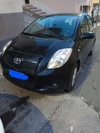 TOYOTA Yaris - 2007