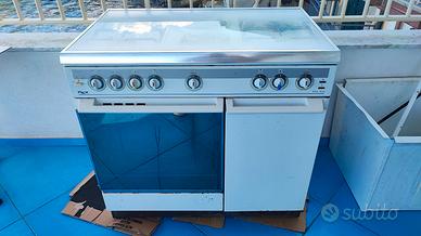 Cucinino marca REX (6 fuochi più il forno)